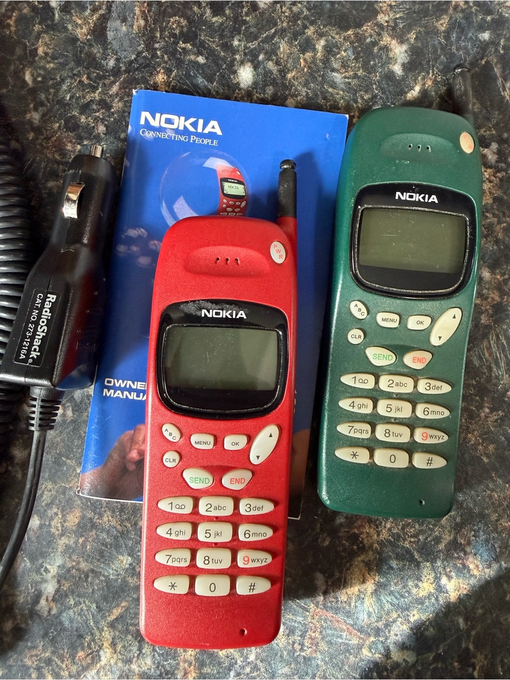 Nokia 918/918+ Cell Phones 1996 With Charger And Manual